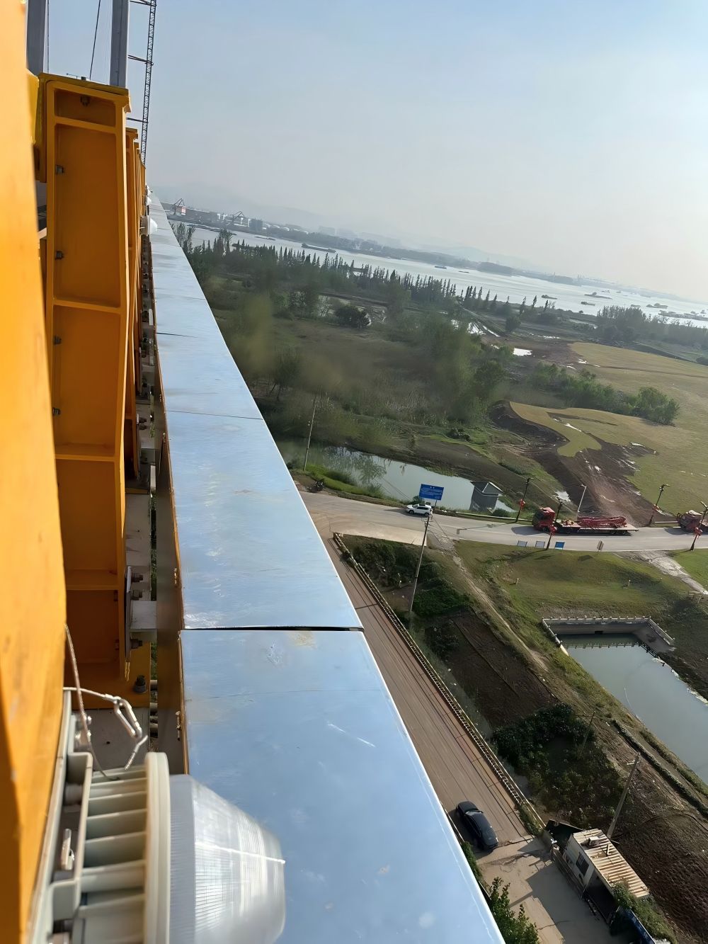 項(xiàng)目現(xiàn)場(chǎng)產(chǎn)品：江蘇龍?zhí)堕L(zhǎng)江大橋(1)